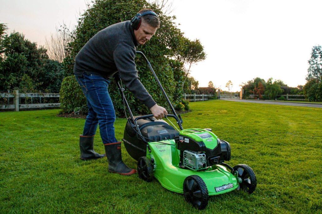 Lawn-Maintenance-and-Care-How-to-Start-a-Lawnmower-1024x683